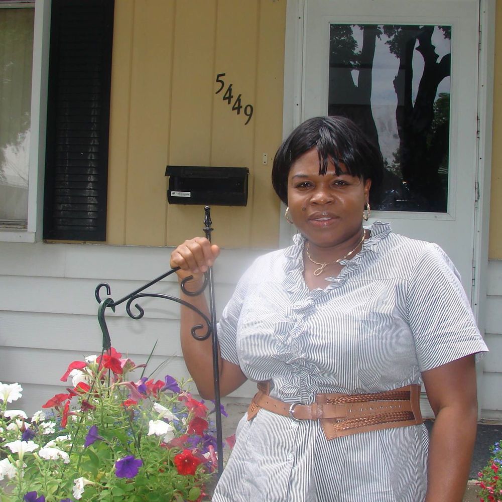 Meet your Posher, Precious